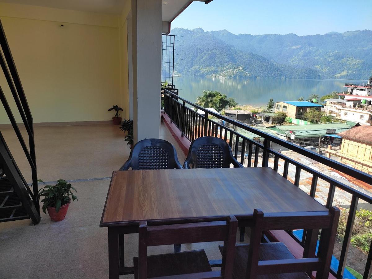 Hotel Green Hill View Pokhara Esterno foto